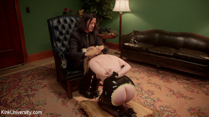 KINK UNIVERSITY:  May 02, 2016 вЂ“ Sir Nik and Dresden/Collaring: The Bond Beyond the Bondage