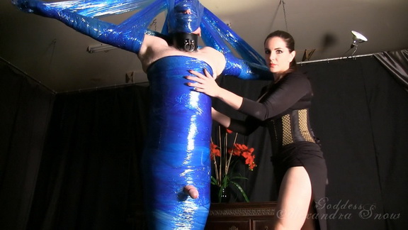 Goddess Alexandra Snow – Wrapped and Ruined